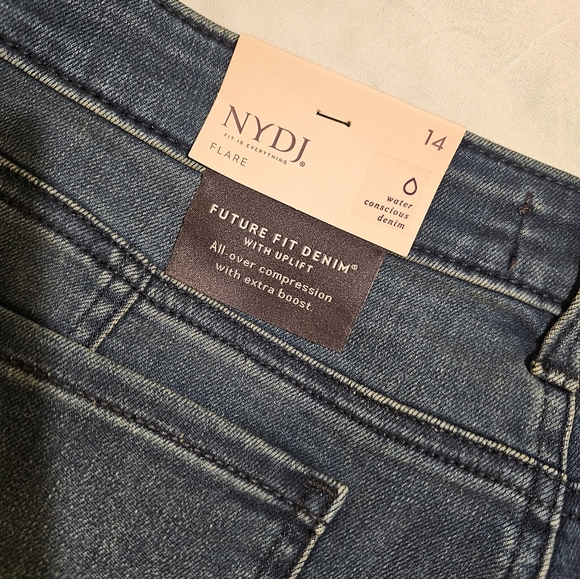 NWT NYDJ ANKLE FLARE JEANS - Picture 5 of 6